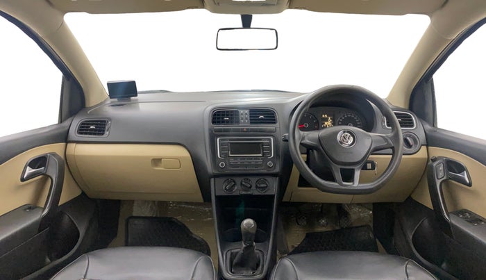2016 Volkswagen Ameo COMFORTLINE 1.2L, Petrol, Manual, 98,673 km, Dashboard