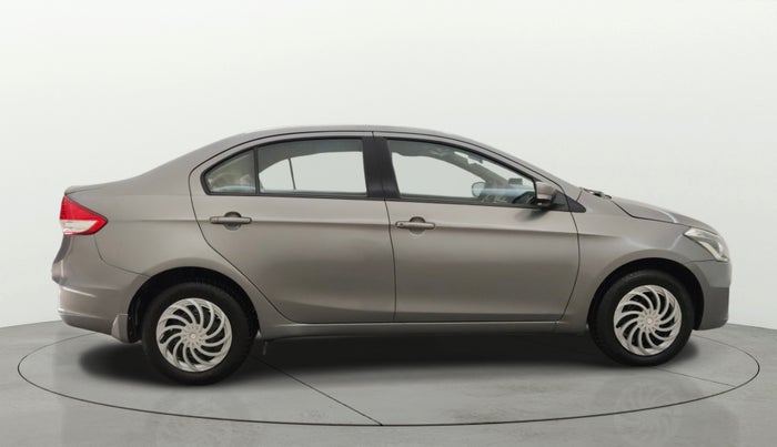 2016 Maruti Ciaz VXI+, Petrol, Manual, 1,24,512 km, Right Side View