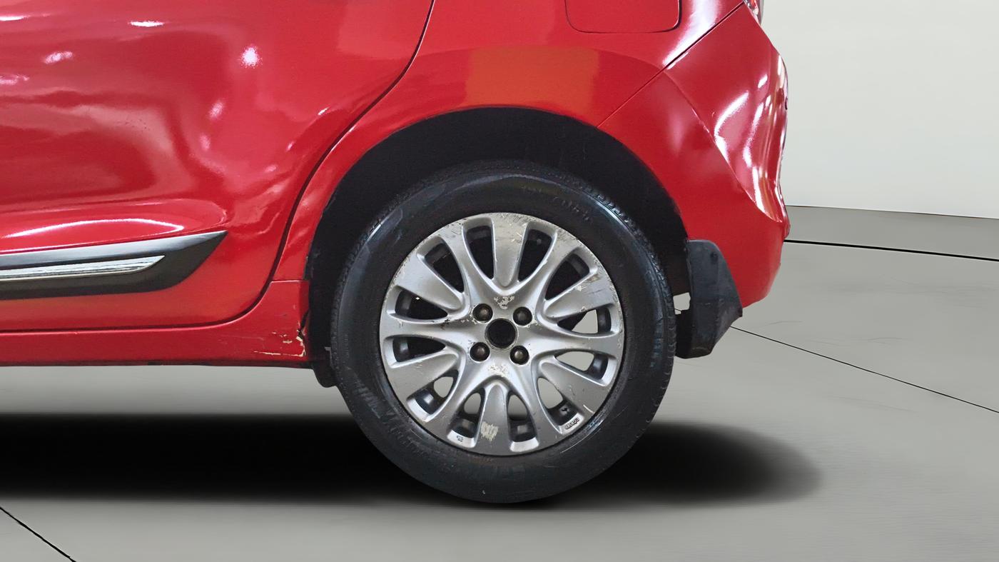 2017 Maruti Baleno ALPHA PETROL 1.2, Petrol, Manual, 1,19,624 km, Left Rear Wheel