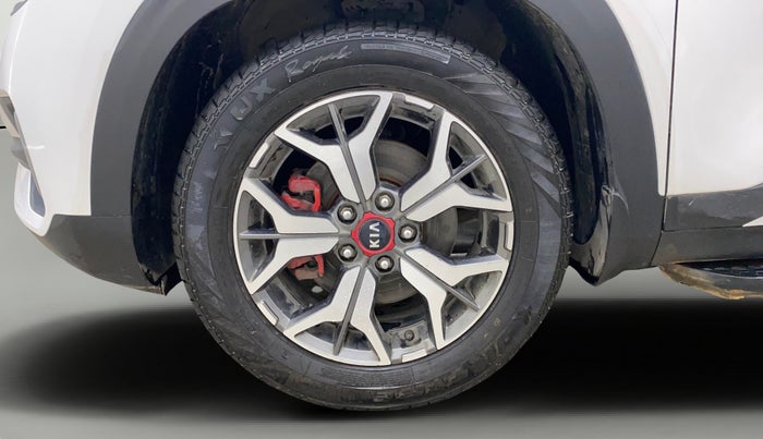 2021 KIA SELTOS GTX PLUS DCT 1.4 PETROL, Petrol, Automatic, 1,43,517 km, Left Front Wheel