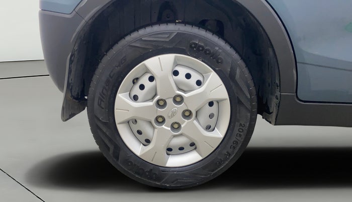 2021 Mahindra XUV300 W4 1.2 PETROL, Petrol, Manual, 34,008 km, Right Rear Wheel