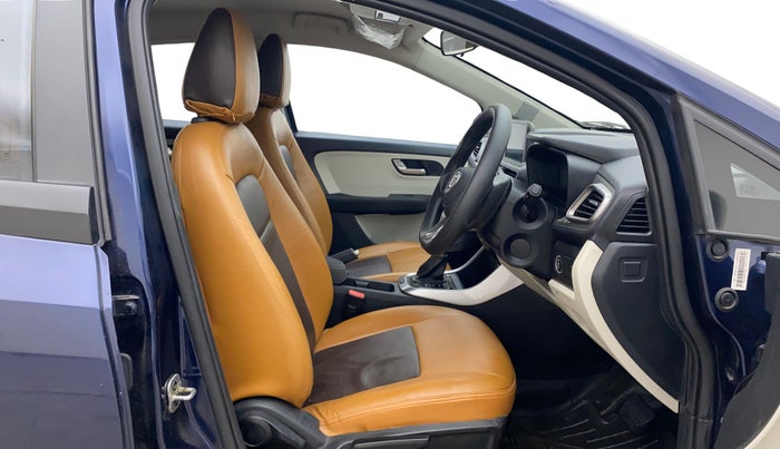 2022 Tata ALTROZ XZA, Petrol, Automatic, 41,552 km, Right Side Front Door Cabin