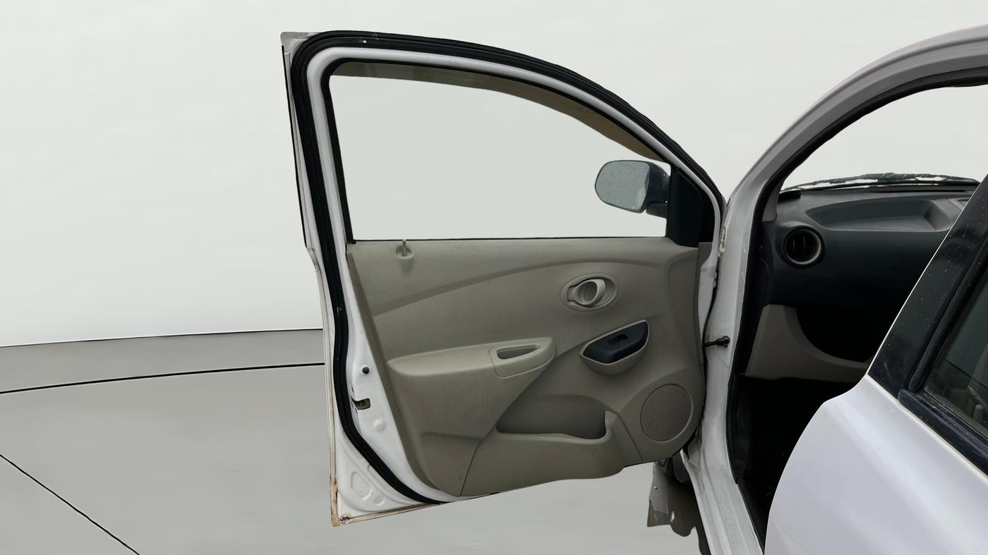 2017 Datsun Go T (O), Petrol, Manual, 23,638 km, LHS Front Door