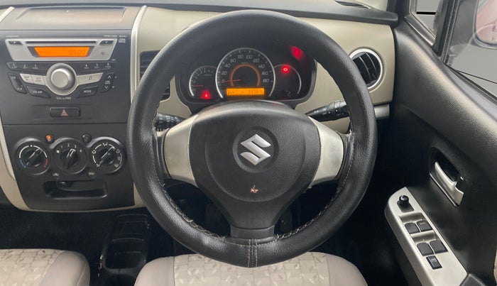 2016 Maruti Wagon R 1.0 VXI, Petrol, Manual, 65,519 km, Steering Wheel Close Up