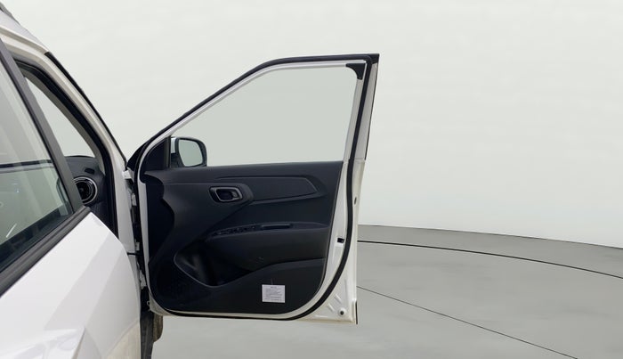 2025 Hyundai EXTER SX 1.2 MT Hy-CNG Duo , CNG, Manual, 568 km, RHS Front Door