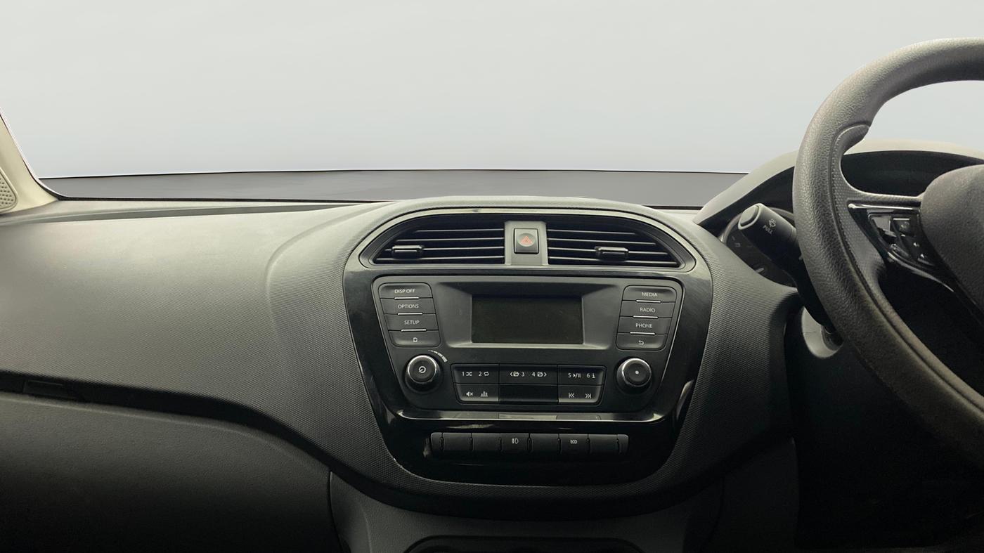 2017 Tata TIGOR XT PETROL, Petrol, Manual, 54,718 km, Air Conditioner