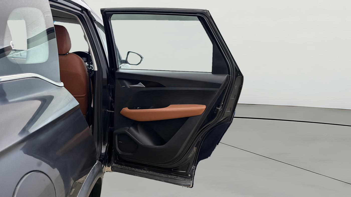 2021 MG HECTOR PLUS SMART 1.5 PETROL TURBO DCT 6-STR, Petrol, Automatic, 82,410 km, RHS Rear Door