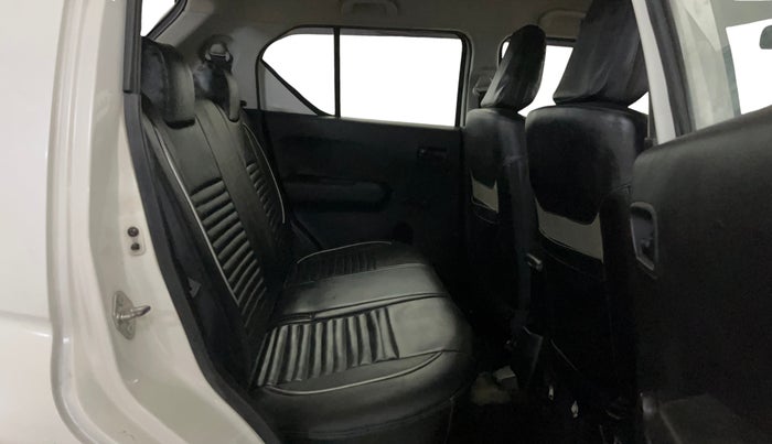 2017 Maruti IGNIS SIGMA 1.2, CNG, Manual, 43,069 km, Right Side Rear Door Cabin