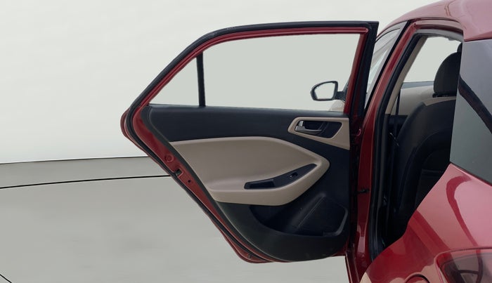 2018 Hyundai Elite i20 ASTA 1.2, Petrol, Manual, 1,15,411 km, LHS Rear Door