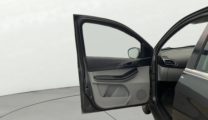 2023 Tata Tiago XT CNG, CNG, Manual, 16,043 km, LHS Front Door