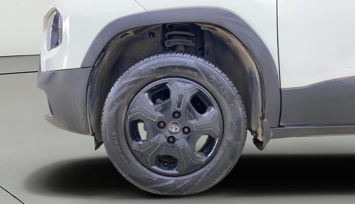 2023 Tata PUNCH ACCOMPLISHED MT, Petrol, Manual, 40,199 km, Left Front Wheel