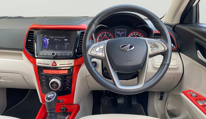 2021 Mahindra XUV300 W8 (O) 1.5 DIESEL, Diesel, Manual, 22,665 km, Air Conditioner