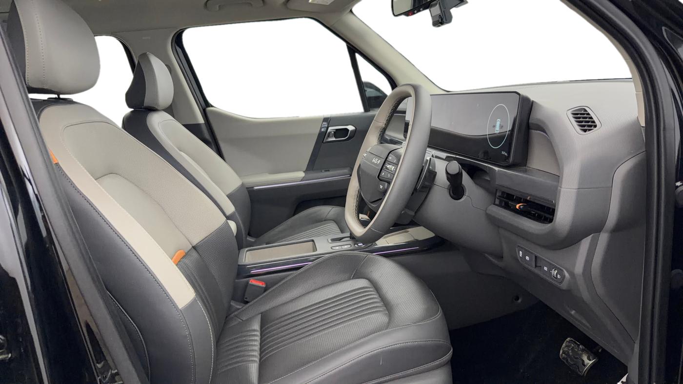 2025 KIA SYROS HTX Plus 1.0 Turbo 7DCT, Petrol, Automatic, 7,801 km, Right Side Front Door Cabin