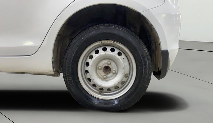 2015 Maruti Swift LXI, Petrol, Manual, 45,310 km, Left Rear Wheel