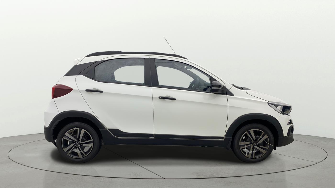 2022 Tata TIAGO NRG XZ AMT, Petrol, Automatic, 33,793 km, Right Side View