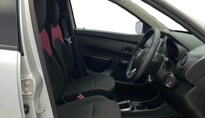 2017 Renault Kwid RXL 1.0 AMT, Petrol, Automatic, 52,041 km, Right Side Front Door Cabin