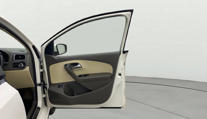 2015 Volkswagen Vento HIGHLINE DIESEL 1.5, Diesel, Manual, 78,677 km, RHS Front Door