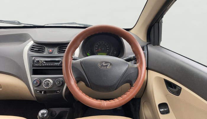 2015 Hyundai Eon ERA +, CNG, Manual, 90,766 km, Steering Wheel Close Up