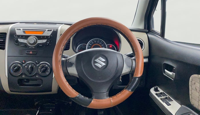 2016 Maruti Wagon R 1.0 VXI, Petrol, Manual, 71,487 km, Steering Wheel Close Up