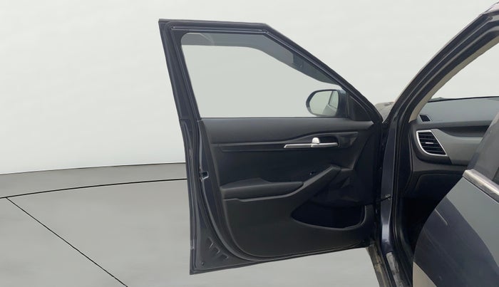 2022 KIA SELTOS HTK 1.5 PETROL, Petrol, Manual, 30,037 km, LHS Front Door