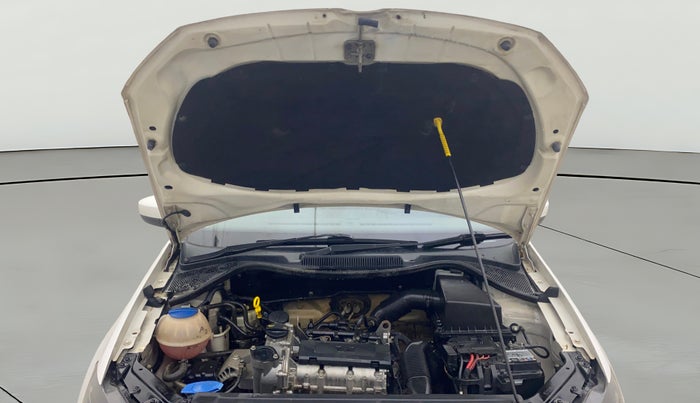 2017 Volkswagen Polo HIGHLINE1.2L, Petrol, Manual, 66,810 km, Open Bonet