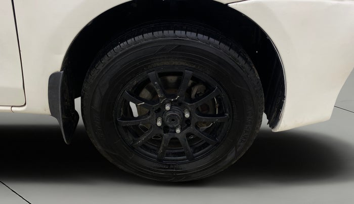 2013 Toyota Etios G, Petrol, Manual, 1,25,001 km, Right Front Wheel