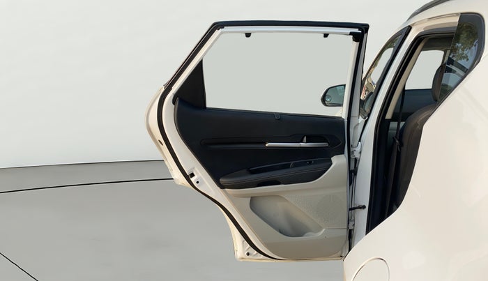 2022 KIA SONET HTX 1.0 IMT, Petrol, Manual, 46,162 km, LHS Rear Door