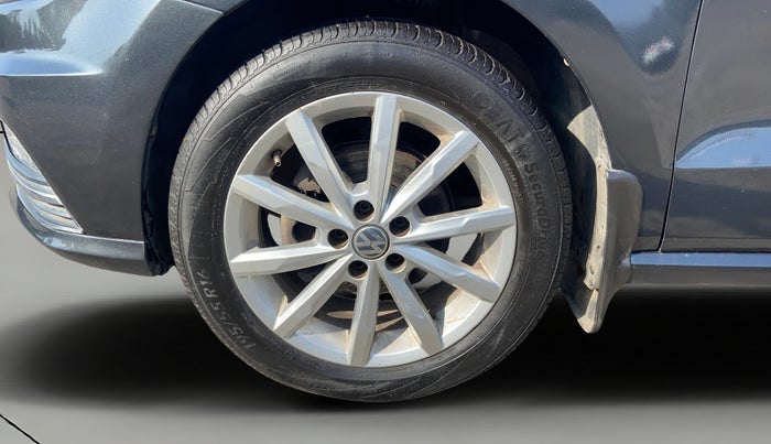 2018 Volkswagen Ameo HIGHLINE PLUS 1.5L AT 16 ALLOY, Diesel, Automatic, 86,982 km, Left Front Wheel