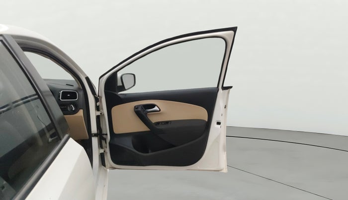 2014 Volkswagen Polo HIGHLINE1.2L, Petrol, Manual, 55,473 km, RHS Front Door