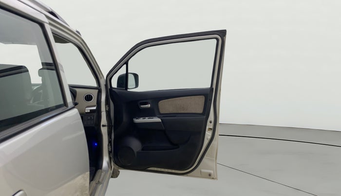 2015 Maruti Wagon R 1.0 VXI, Petrol, Manual, 75,237 km, RHS Front Door