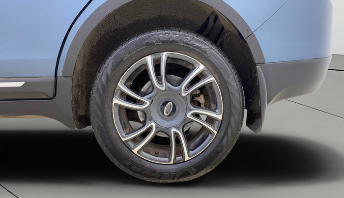 2021 Mahindra MARAZZO M 6 + 7 STR, Diesel, Manual, 15,831 km, Left Rear Wheel