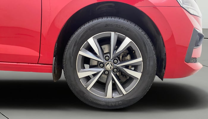 2023 Skoda SLAVIA STYLE 1.0L TSI AT, Petrol, Automatic, 17,580 km, Right Front Wheel