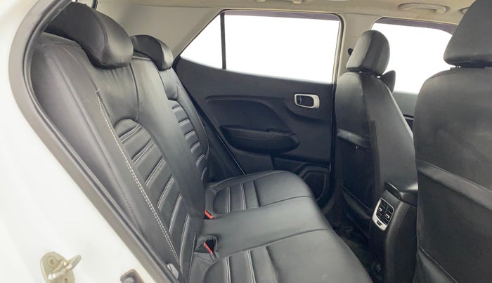 2019 Hyundai VENUE SX 1.0 TURBO, Petrol, Manual, 71,581 km, Right Side Rear Door Cabin