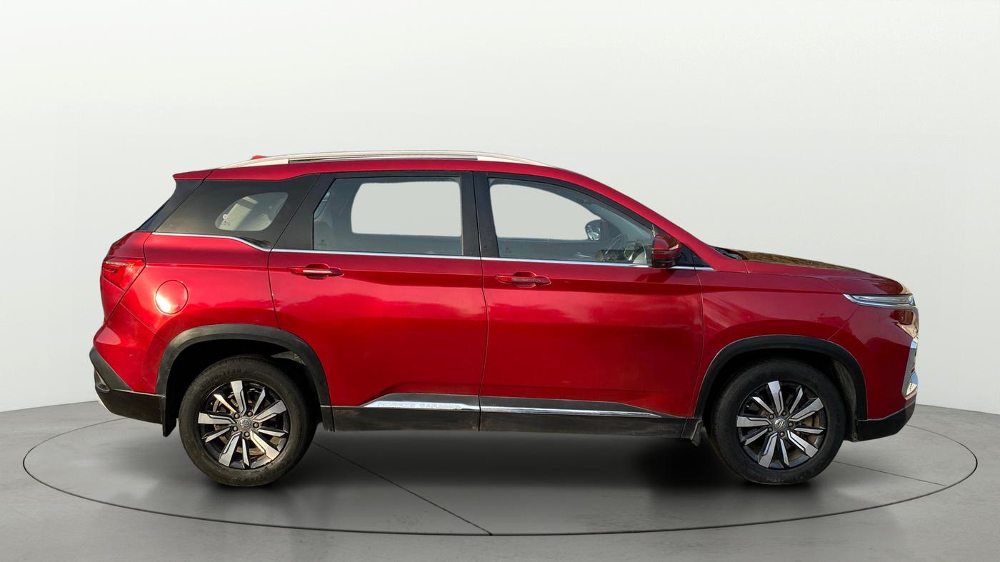 2019 MG HECTOR SHARP 2.0 DIESEL, Diesel, Manual, 1,04,325 km, Right Side View