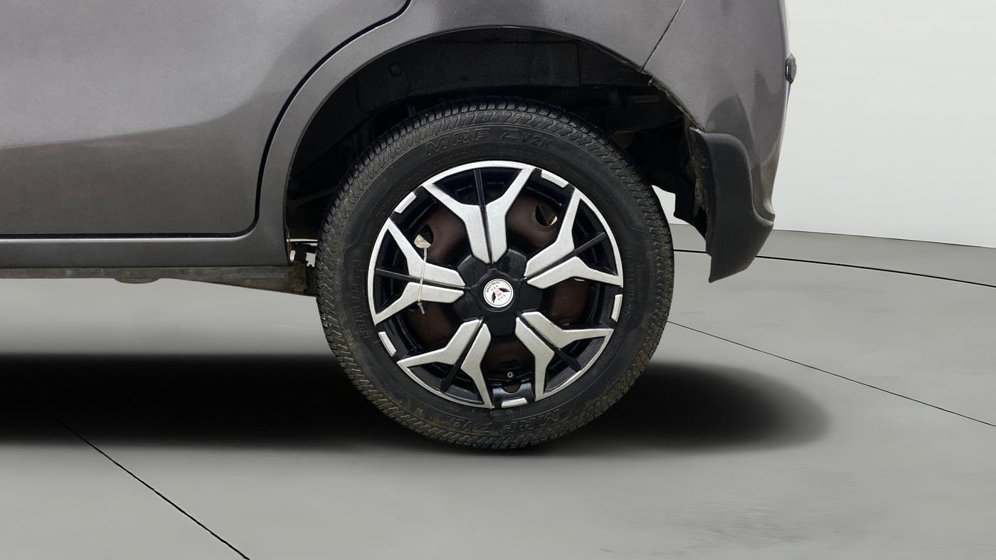 2016 Maruti Alto K10 VXI, Petrol, Manual, 75,713 km, Left Rear Wheel
