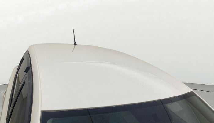 2015 Volkswagen Polo COMFORTLINE 1.2L, Petrol, Manual, 67,232 km, Roof