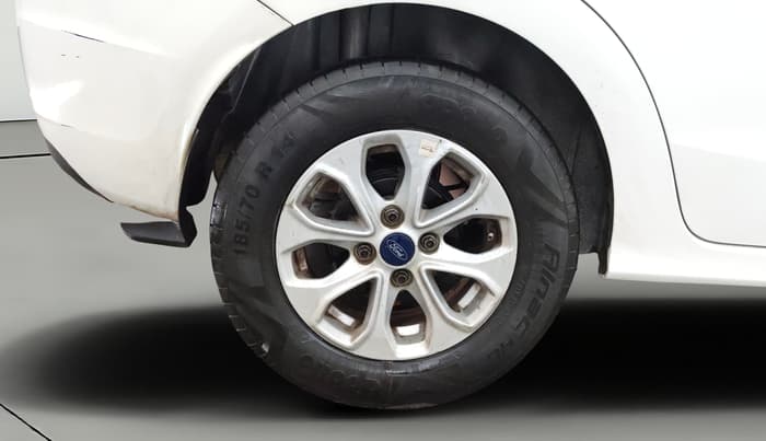 2015 Ford Figo Aspire TITANIUM 1.5 PETROL AT, Petrol, Automatic, 1,17,446 km, Right Rear Wheel