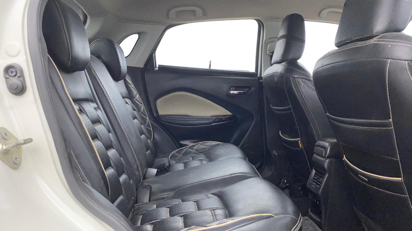 2023 Toyota Glanza G AMT, Petrol, Automatic, 82,764 km, Right Side Rear Door Cabin