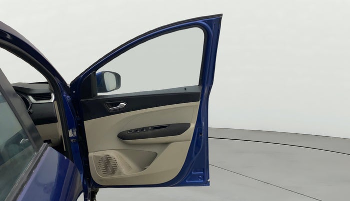 2020 Renault TRIBER RXZ, Petrol, Manual, 31,202 km, RHS Front Door