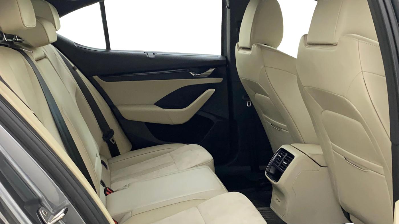 2022 Skoda Octavia L&K 2.0 AT, Petrol, Automatic, 33,747 km, Right Side Rear Door Cabin
