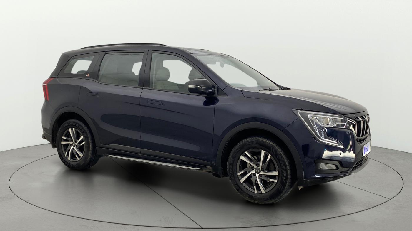 2023 Mahindra XUV700 AX 5 P MT 7 STR, Petrol, Manual, 44,757 km, Right Front Diagonal