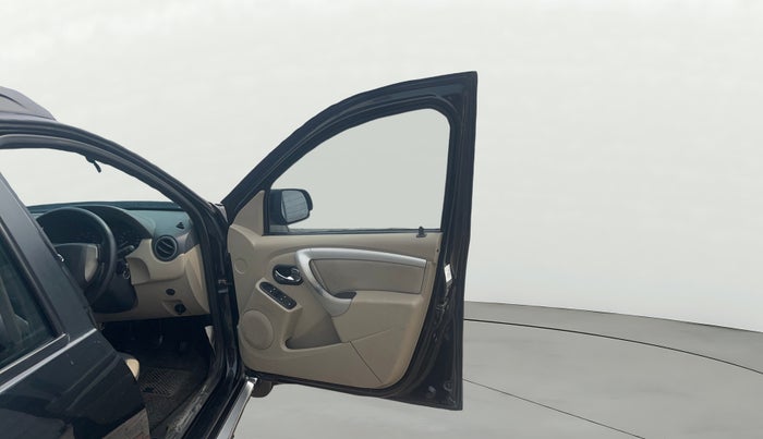 2015 Nissan Terrano XL D PLUS, Diesel, Manual, 1,07,493 km, RHS Front Door