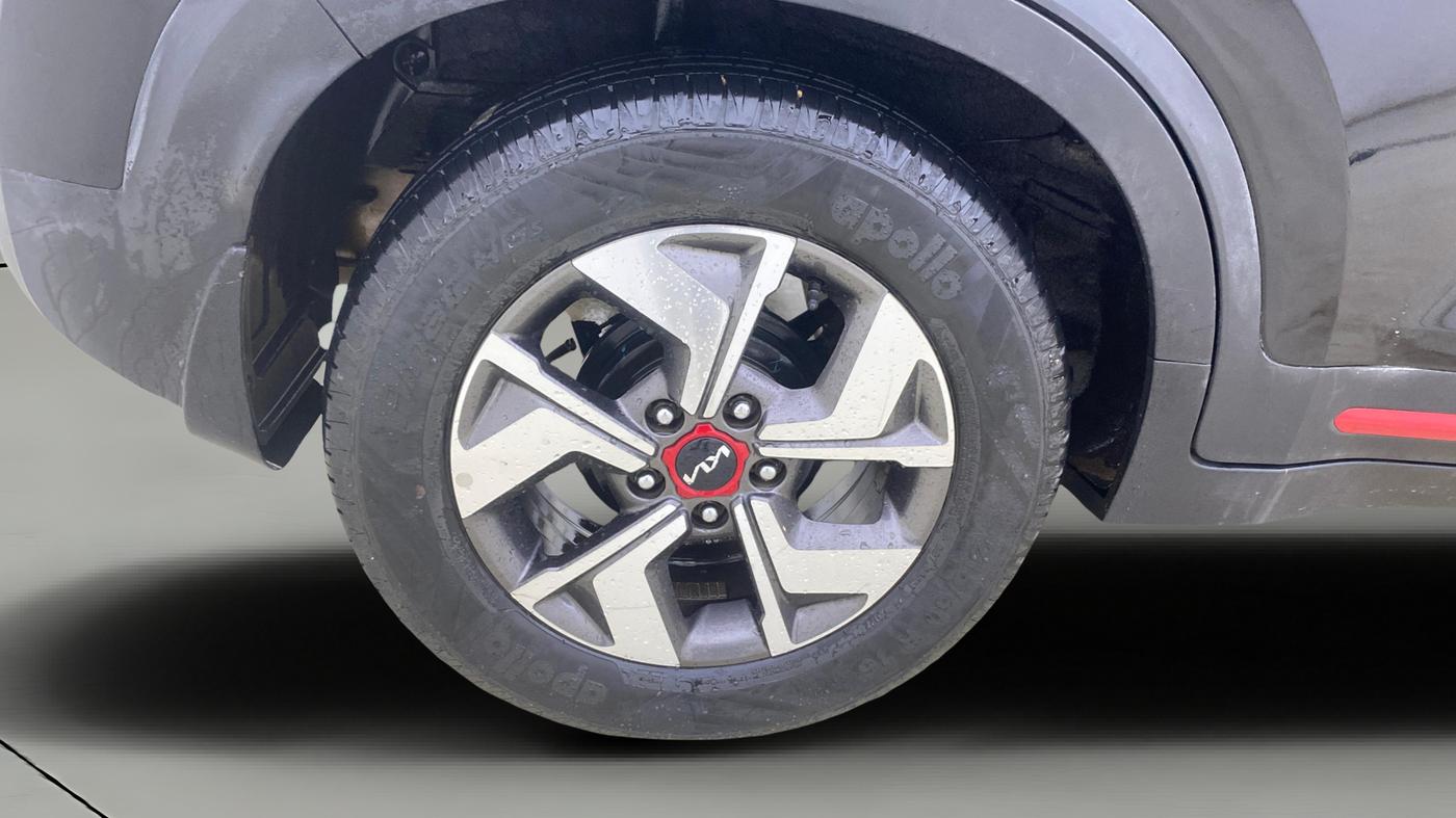2022 KIA SONET GTX PLUS 1.5, Diesel, Manual, 49,640 km, Right Rear Wheel