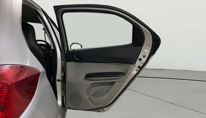 2018 Tata Tiago XT PETROL, Petrol, Manual, 69,939 km, RHS Rear Door