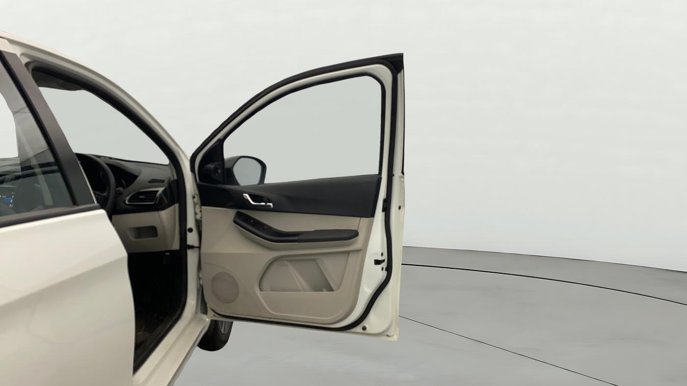 2024 Tata Tiago XZ PLUS PETROL, Petrol, Manual, 16,093 km, RHS Front Door