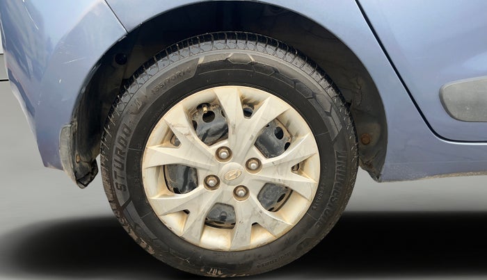 2016 Hyundai Grand i10 SPORTZ 1.2 KAPPA VTVT, Petrol, Manual, 48,070 km, Right Rear Wheel