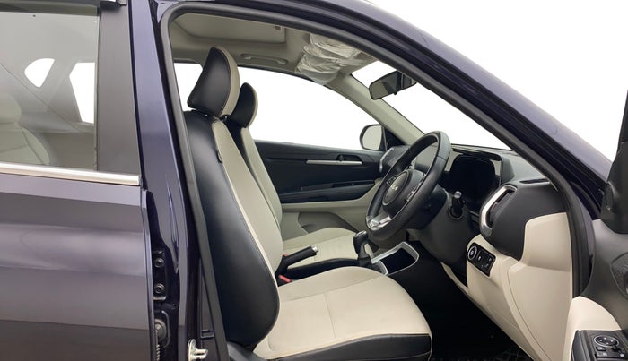 2023 KIA SONET HTX 1.5 DIESEL IMT, Diesel, Manual, 28,079 km, Right Side Front Door Cabin