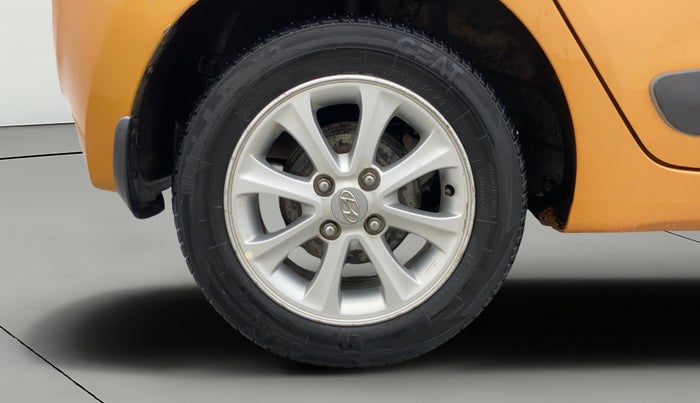 2015 Hyundai Grand i10 ASTA AT 1.2 KAPPA VTVT, Petrol, Automatic, 62,069 km, Right Rear Wheel