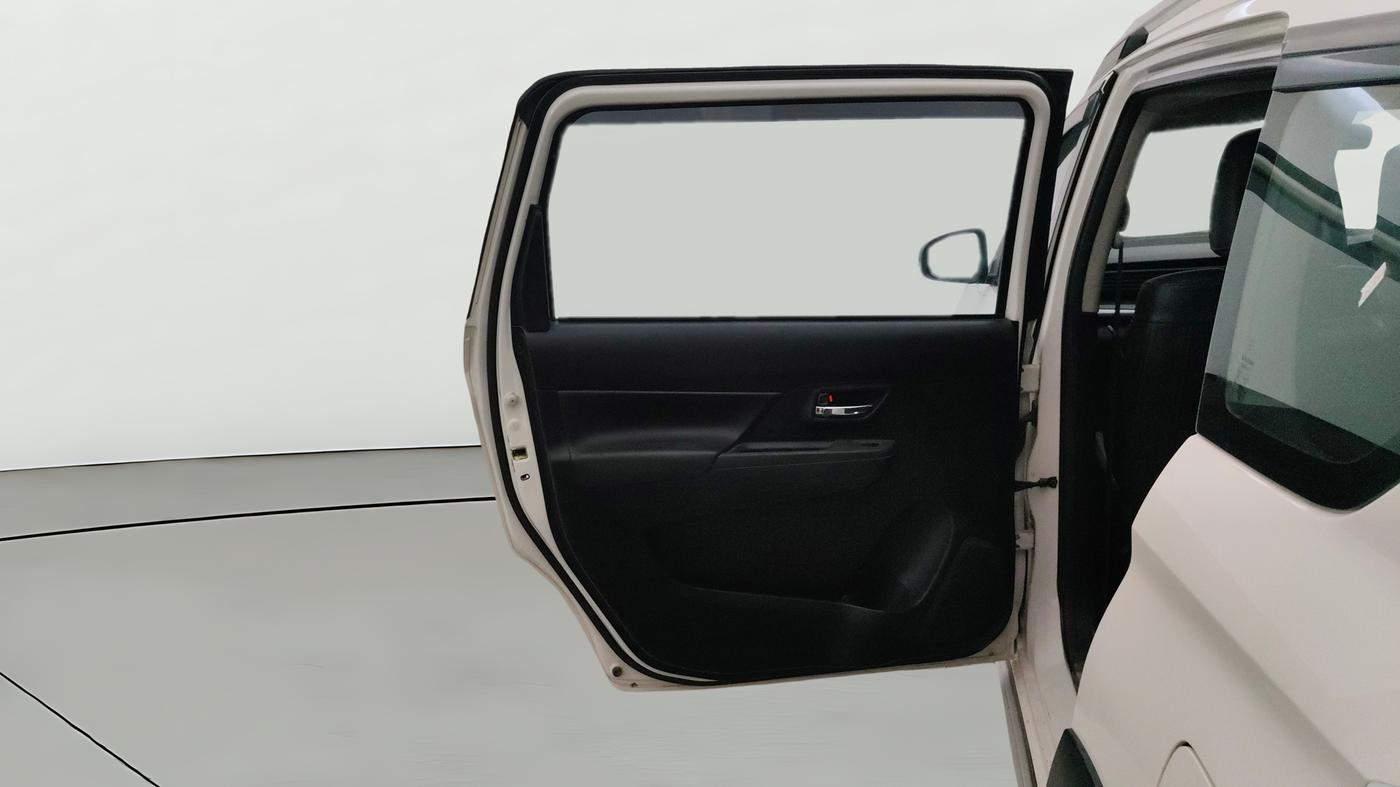 2021 Maruti XL6 ZETA MT, Petrol, Manual, 1,50,160 km, LHS Rear Door
