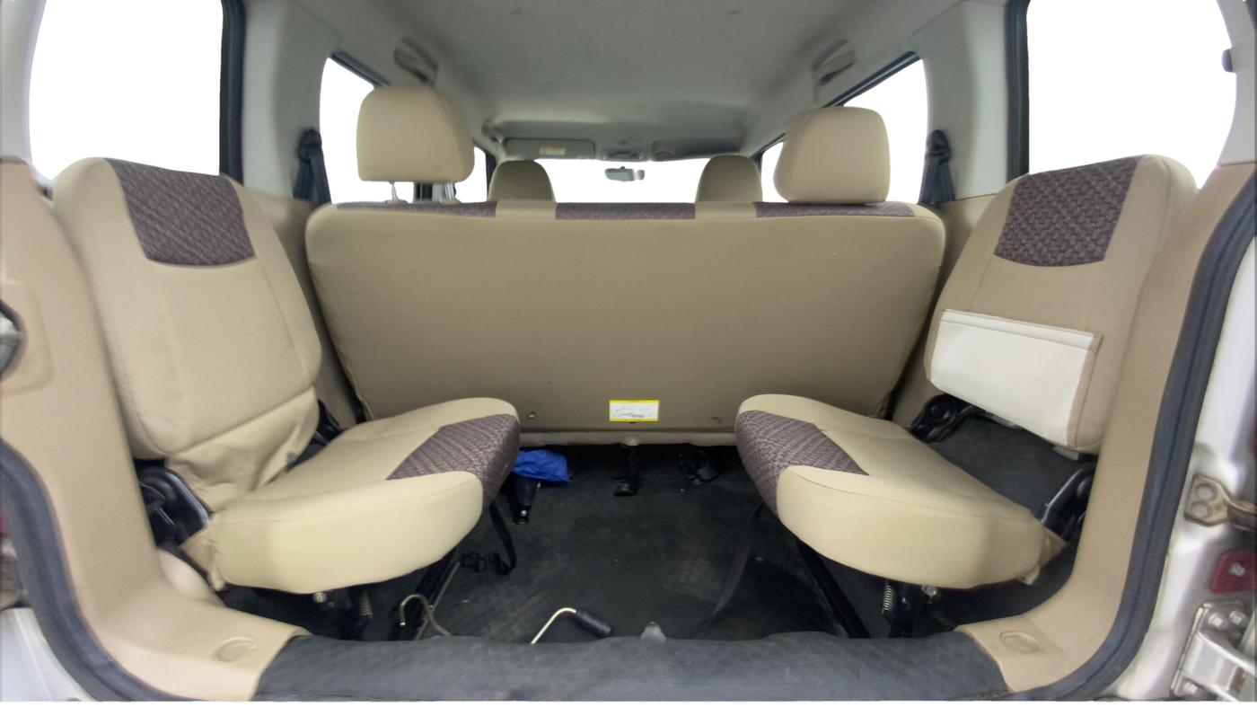 2018 Mahindra TUV300 T8, Diesel, Manual, 49,539 km, Third Seat Row ( optional )